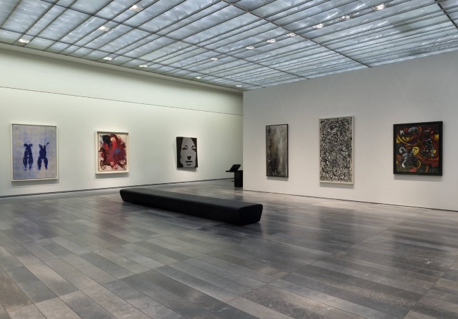 Výstavba múzea Louvre Abu Dhabi v Emirátoch