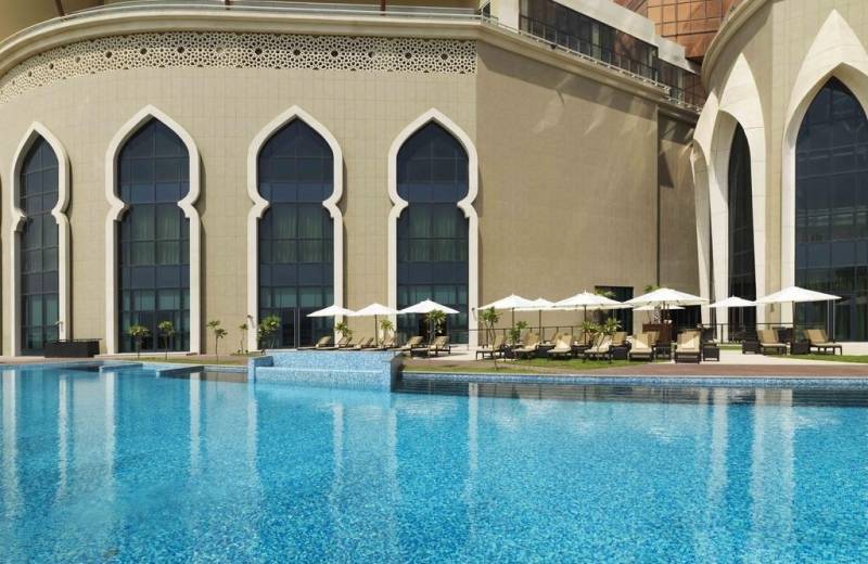 Bab Al Qasr Hotel Abu Dhabi - Bazén