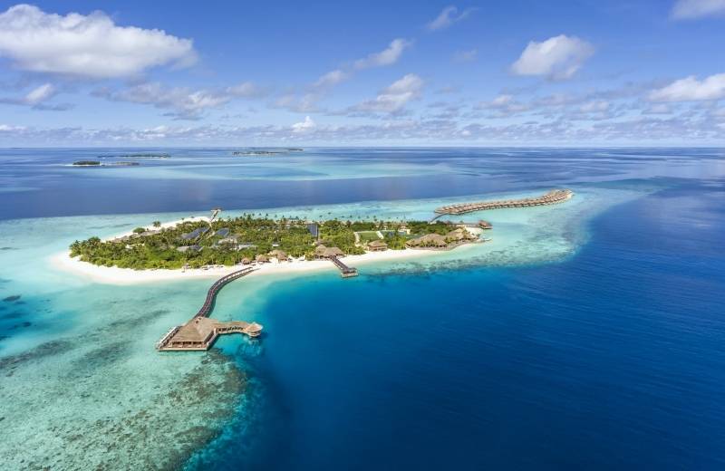 Hotel Hurawalhi Island Resort, destinácia Maledivy