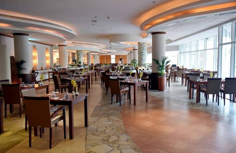 Hotel Fujairah Rotana Resort & Spa - Reštaurácia