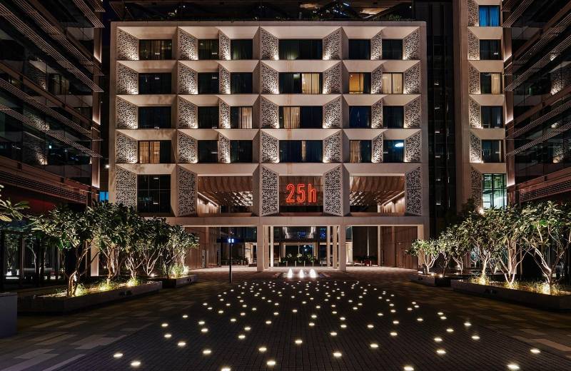 25hours Hotel One Central 5*