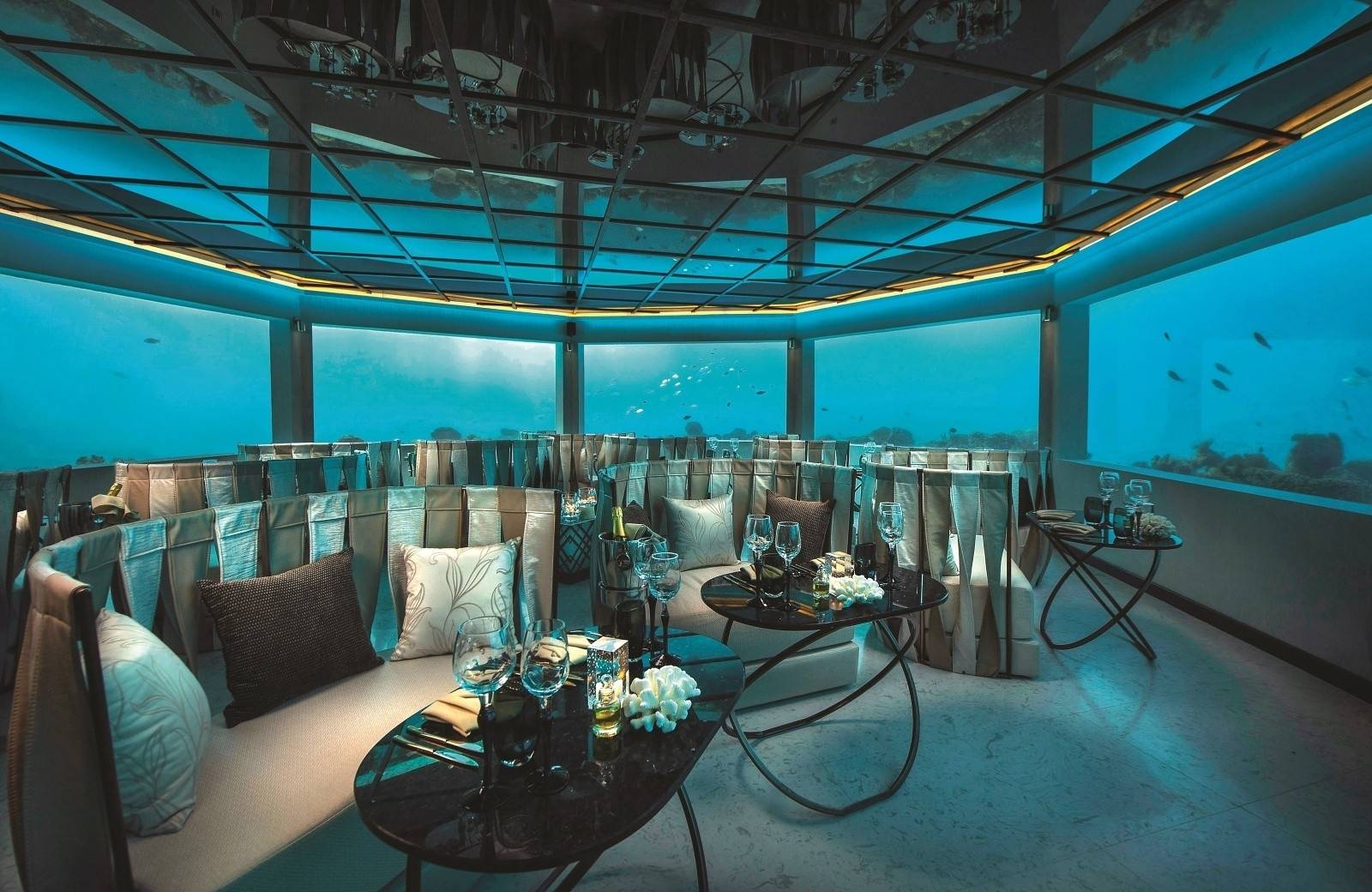 Reštaurácia 5.8 Undersea Restaurant.