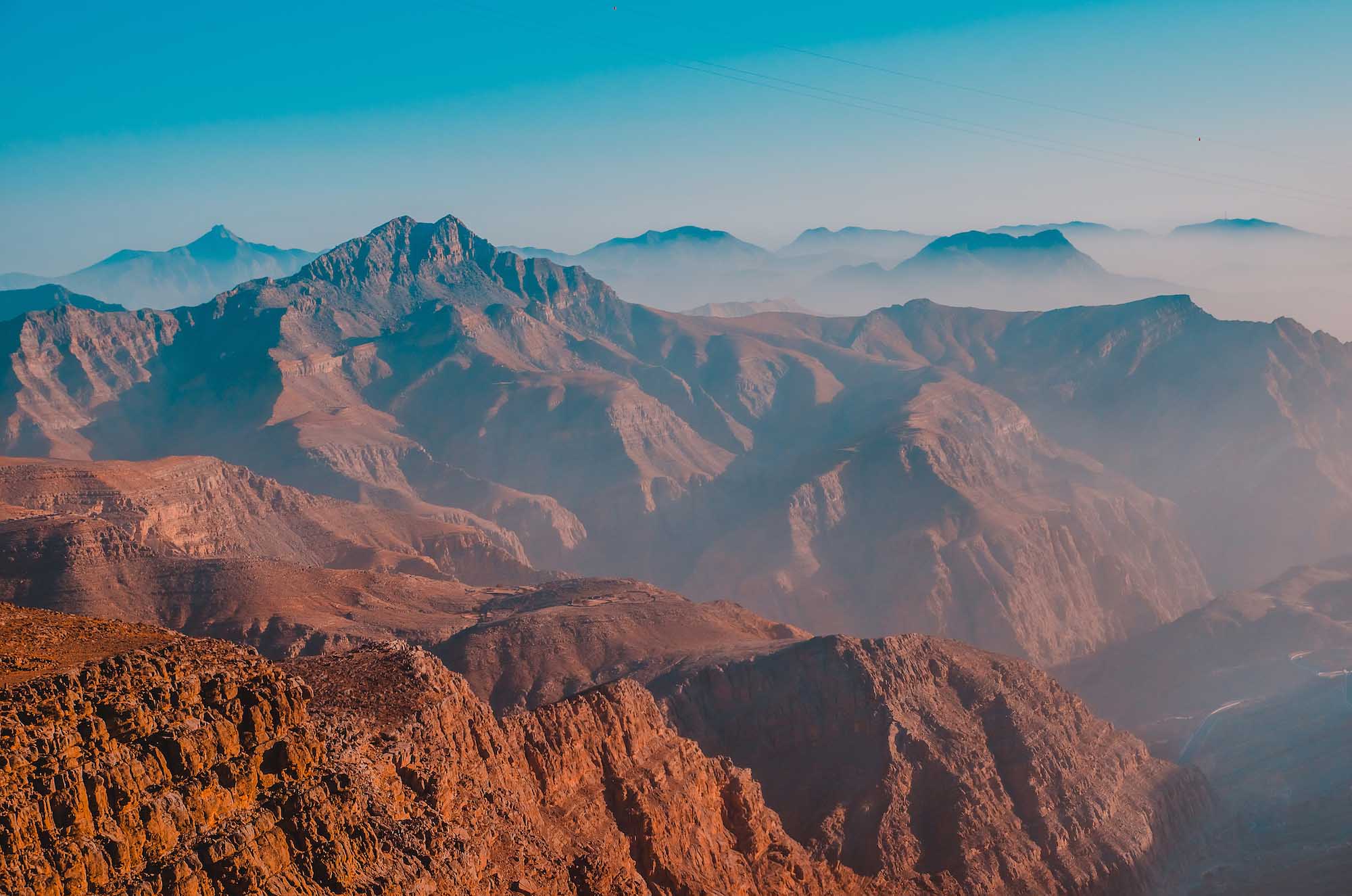 Pohorie Jebel Jais ponúka prekrásne výhľady, no okrem toho sa tu nachádza aj najdlhší zipline (lanový sklz) na svete. 